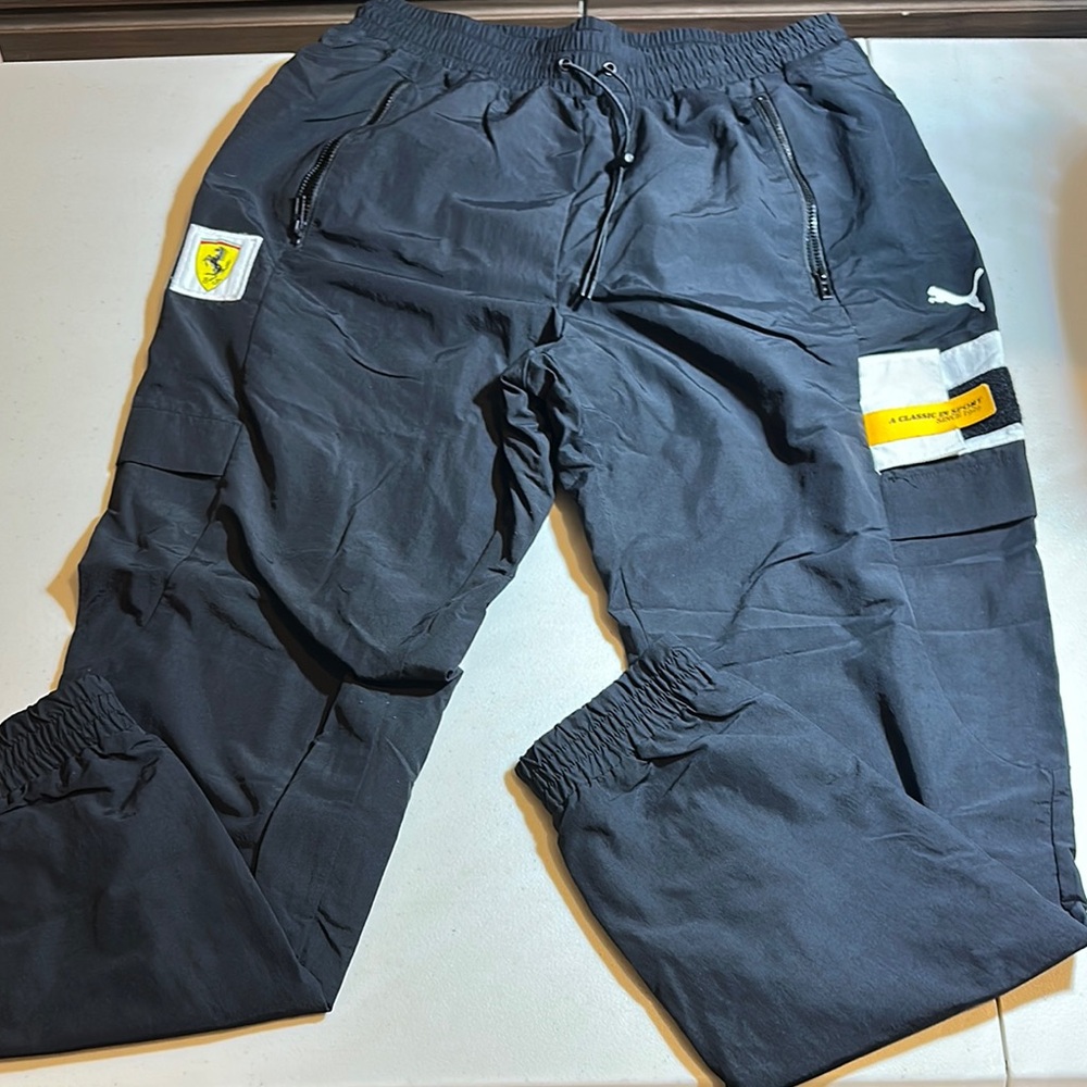 NWOT Puma Ferrari Black Cargo Sweatpants with Elastic Waistband in size Small